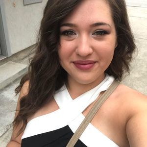 Meet your Posher, Leslie